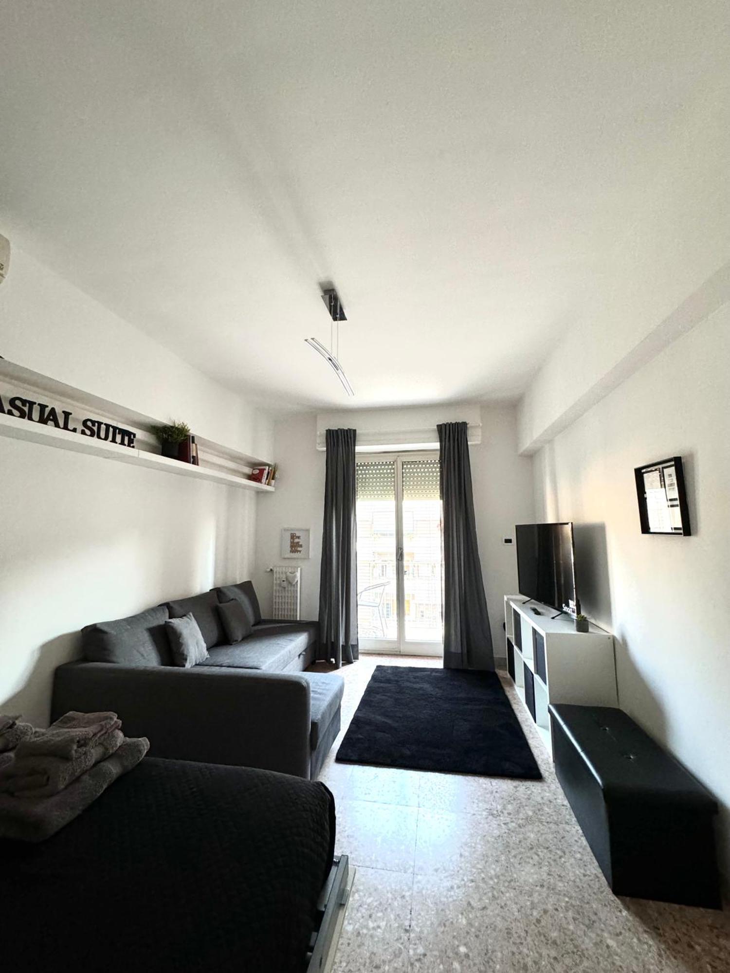 Casualsuiteradio Rome Luaran gambar