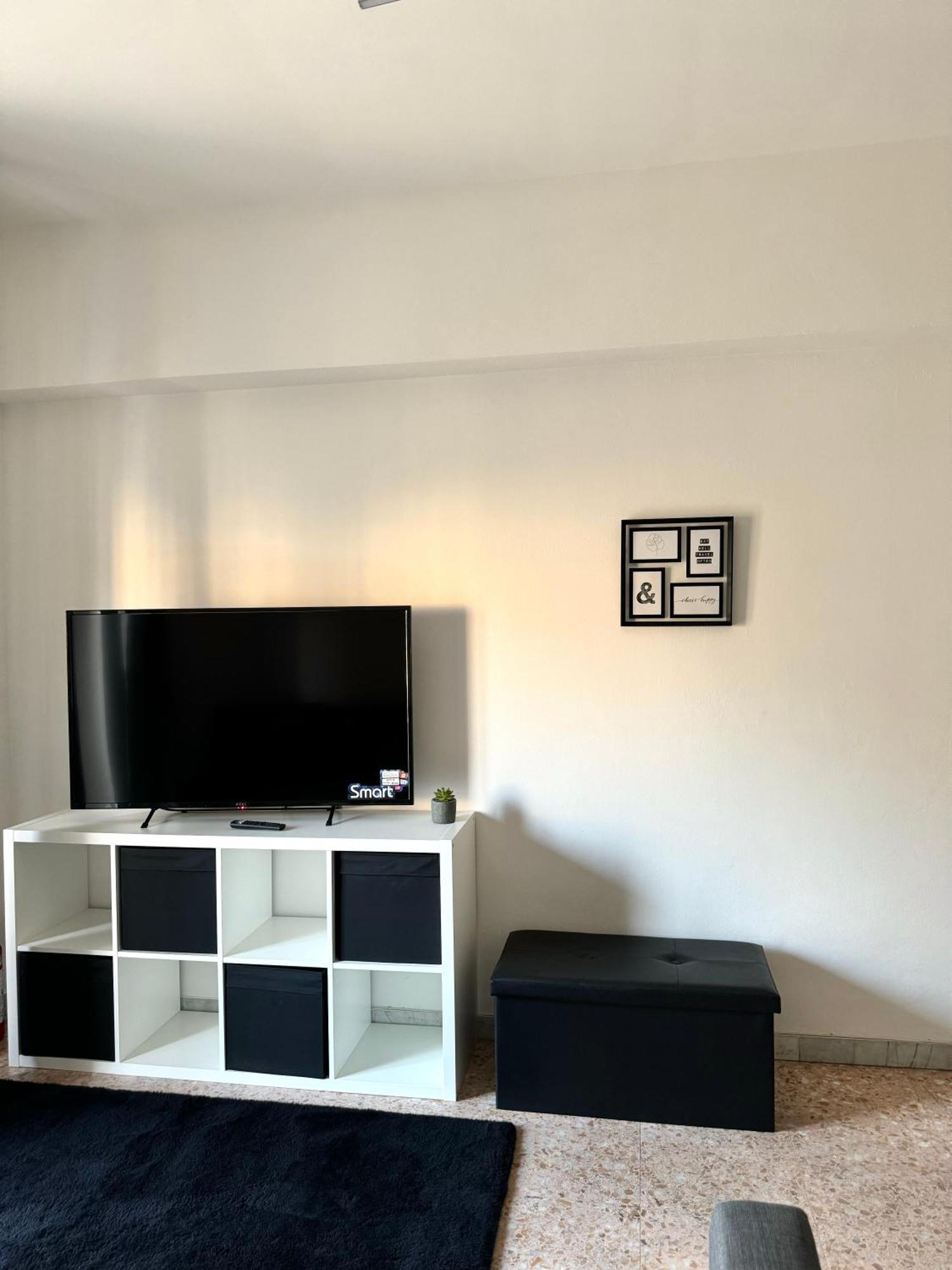 Casualsuiteradio Rome Luaran gambar